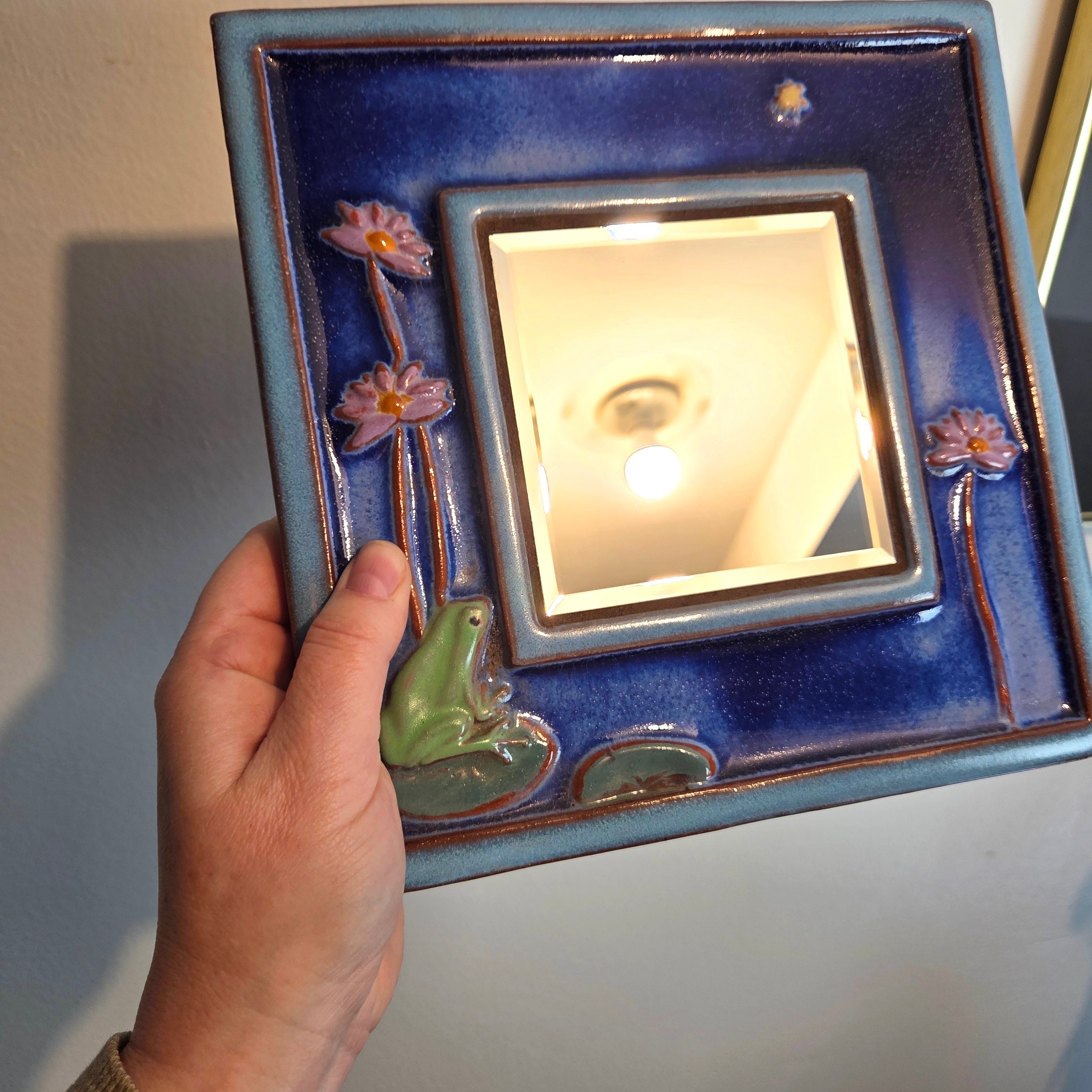 Frog Contemplation Mirrored Tile - Heart of the Home Inc