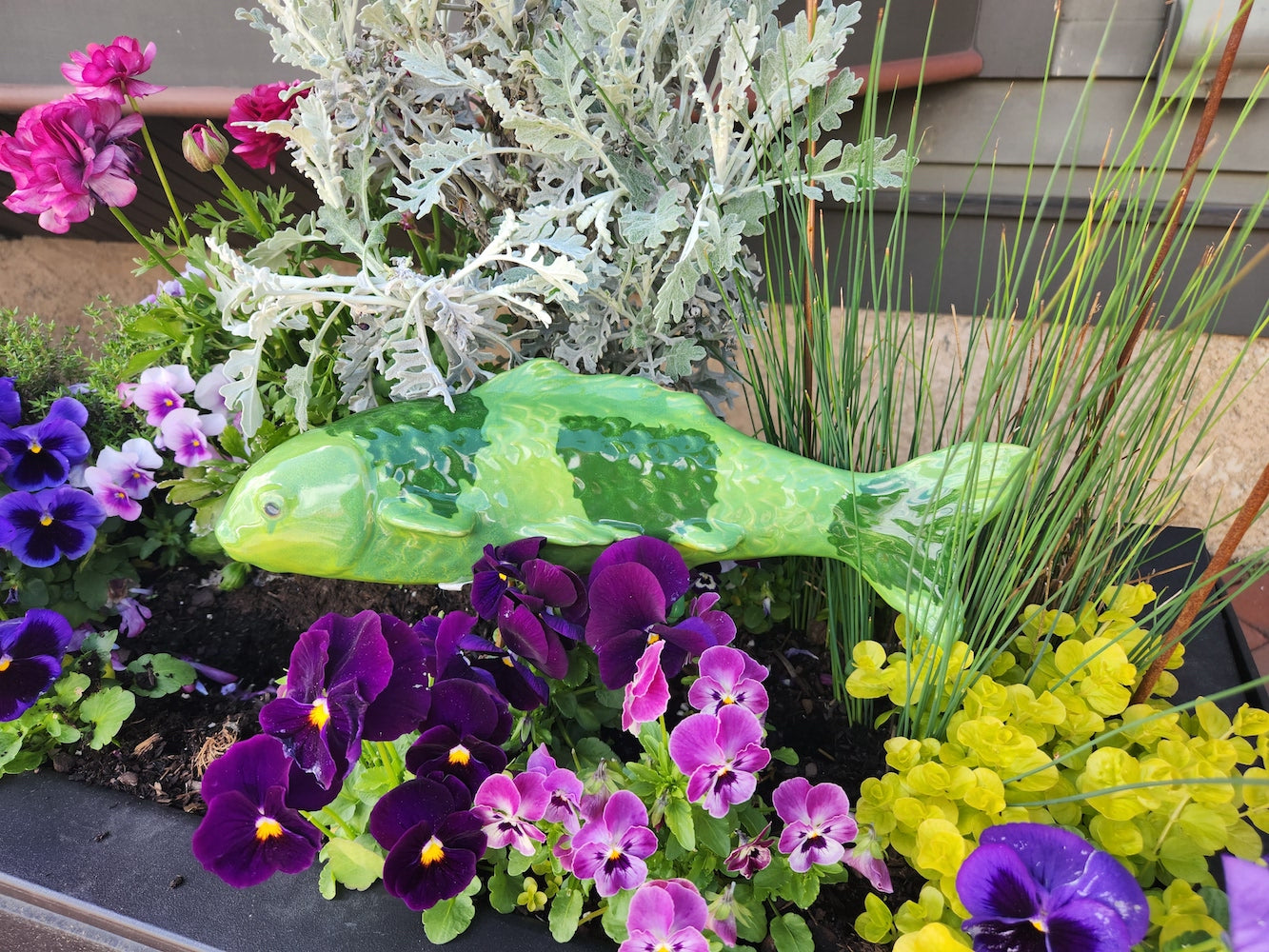 Sea Grass Garden Koi - Heart of the Home LV