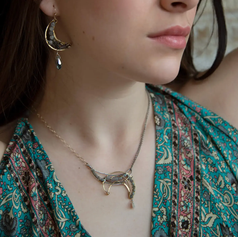 Eclipse Necklace - Heart of the Home Inc