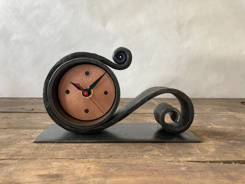 Reclining Clock - Heart of the Home LV