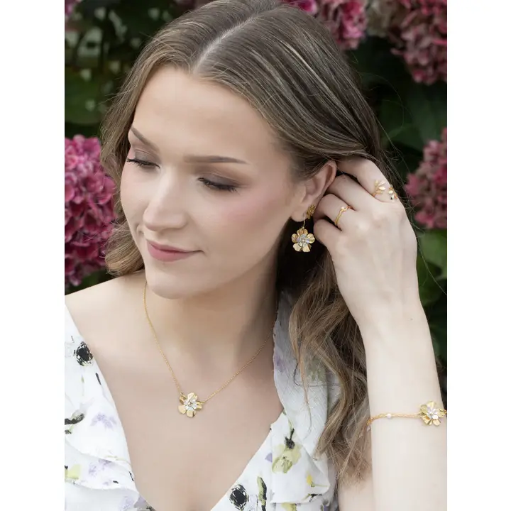 Blissful Bloom Necklace in Mixed Metals - Heart of the Home Inc