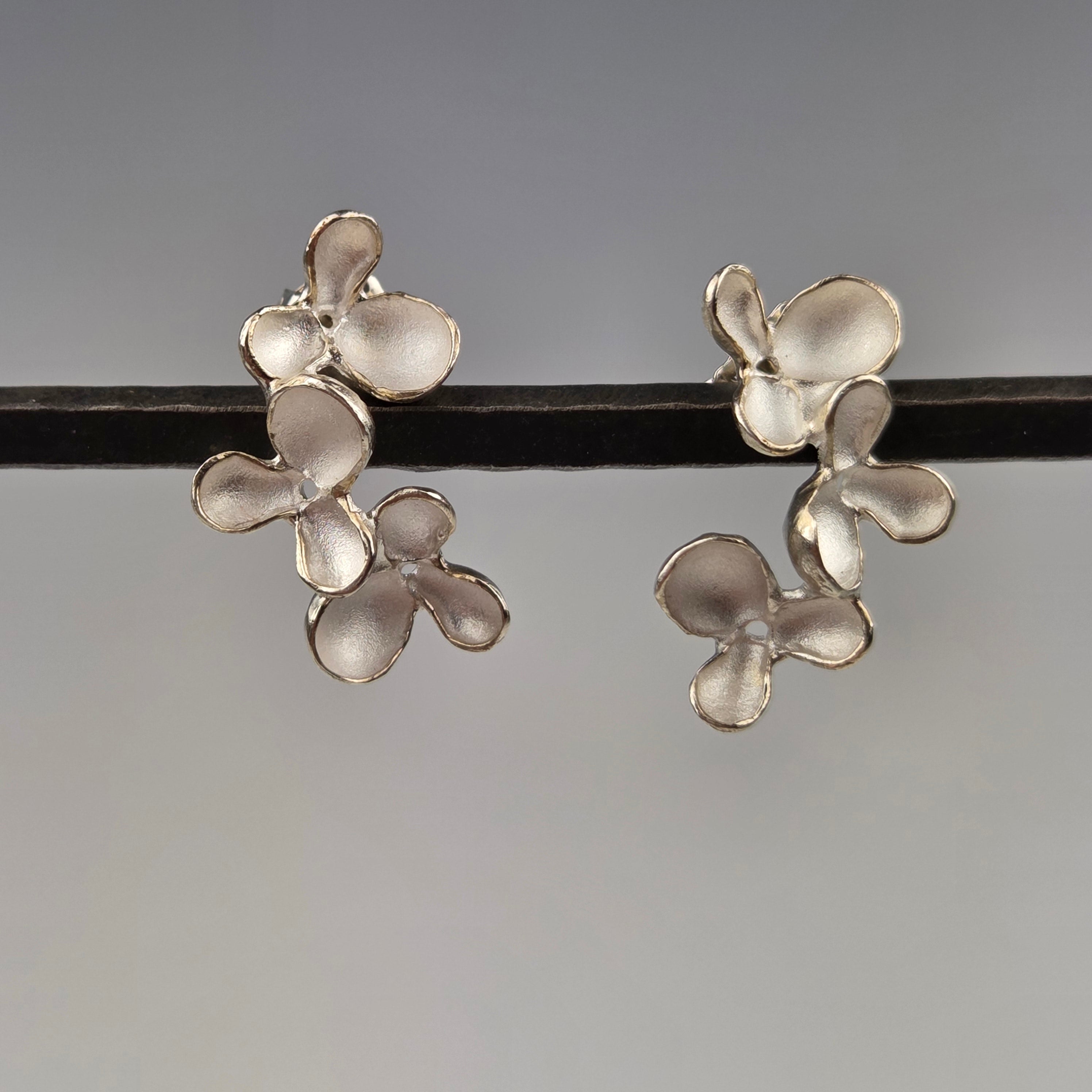 Triple Bloom Curved Post Earrings - Heart of the Home Inc