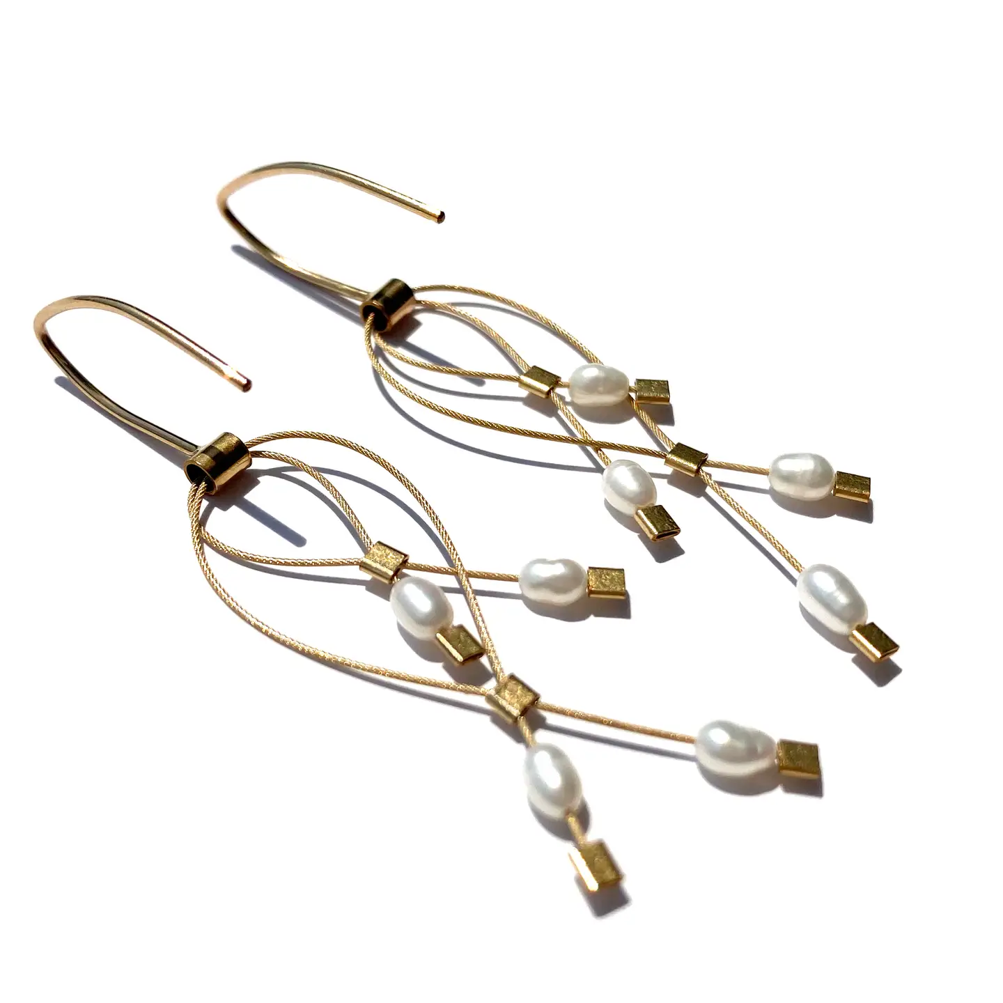 Mini Lattice Earrings in Pearl & Gold