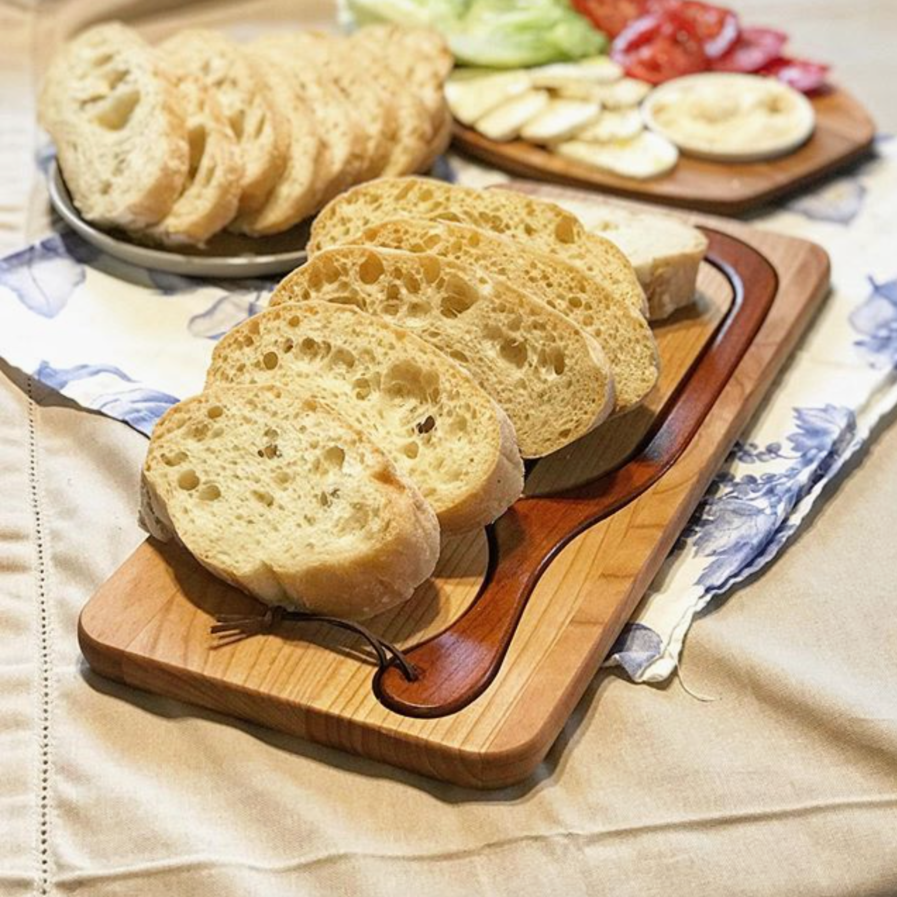 Alder Bread Knife Board and Bread Slicer