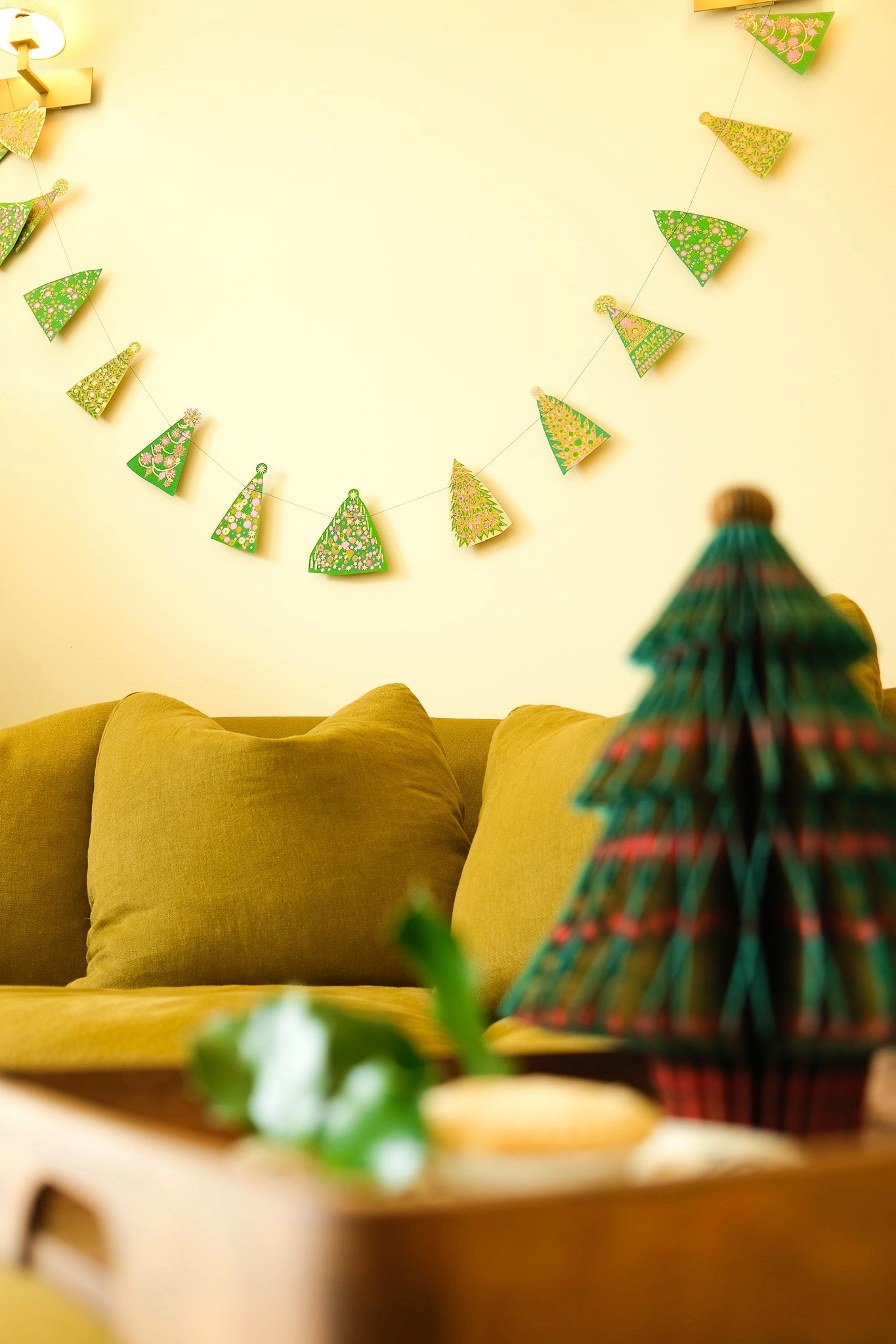 Midcentury Trees Garland - Heart of the Home Inc