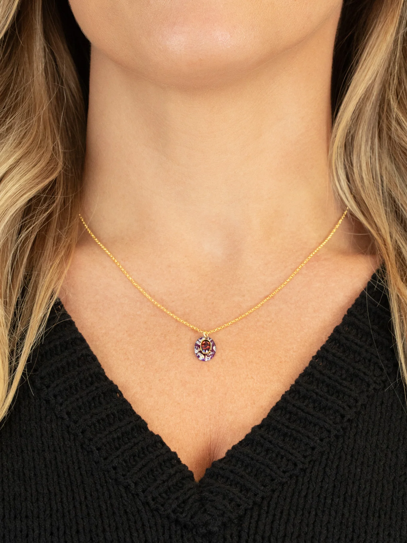 Gracie Pendant in "Vintage Burgundy" - Heart of the Home Inc