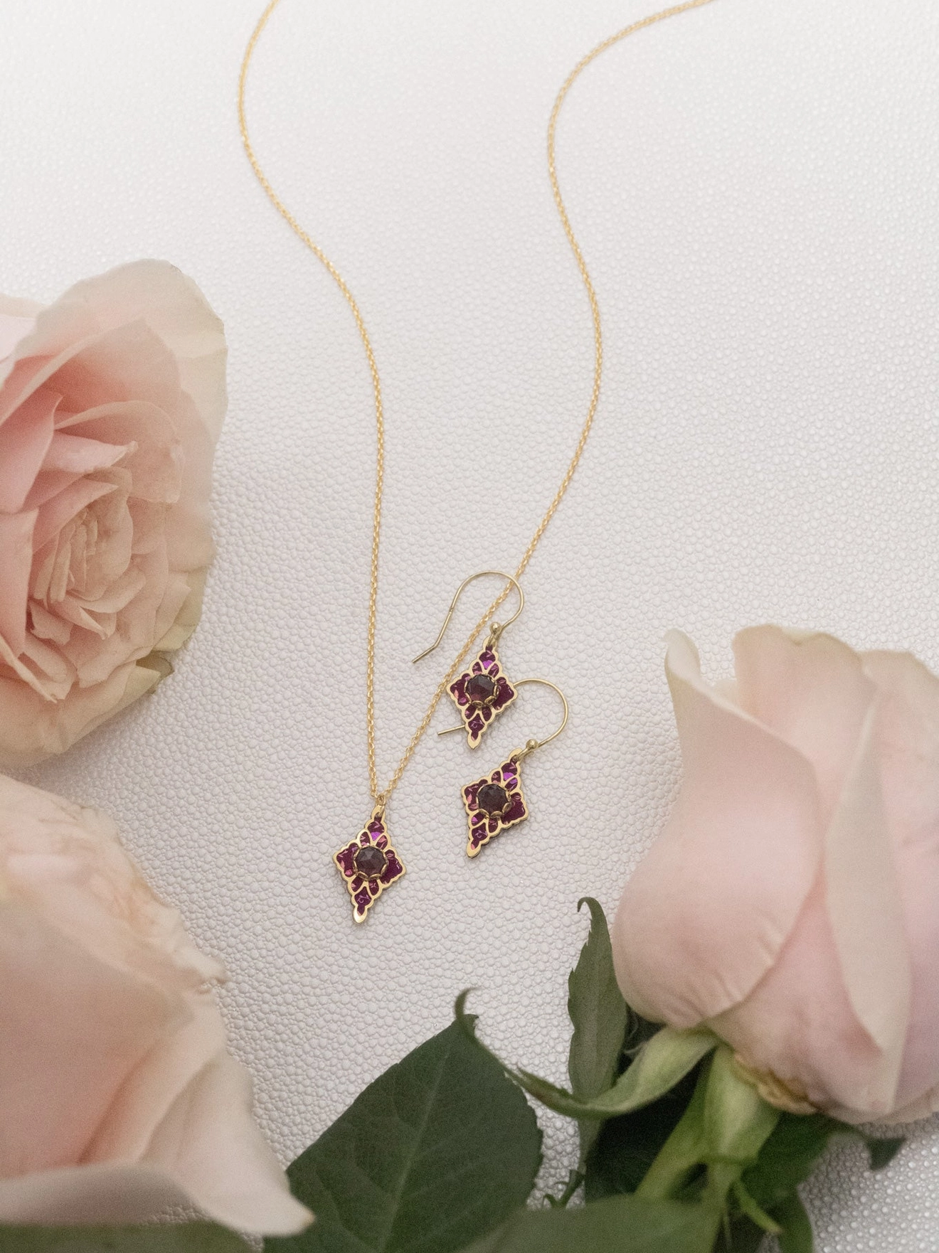 Esme Necklace - Heart of the Home Inc