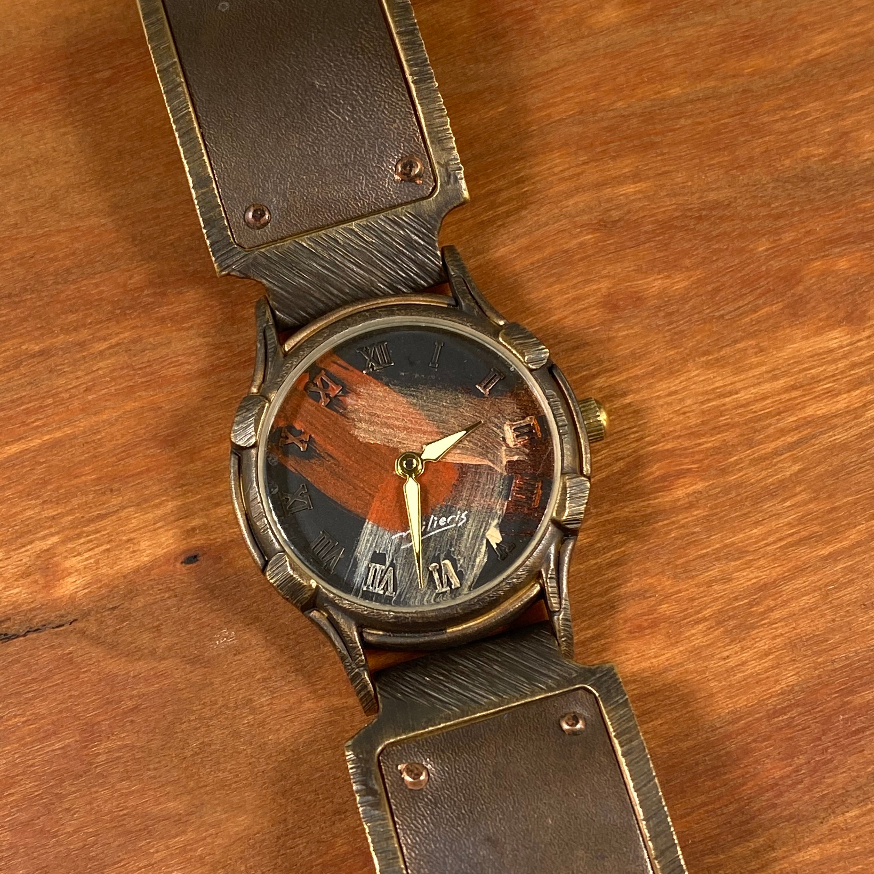 SLO2 Small Minstrel Watch - Heart of the Home PA