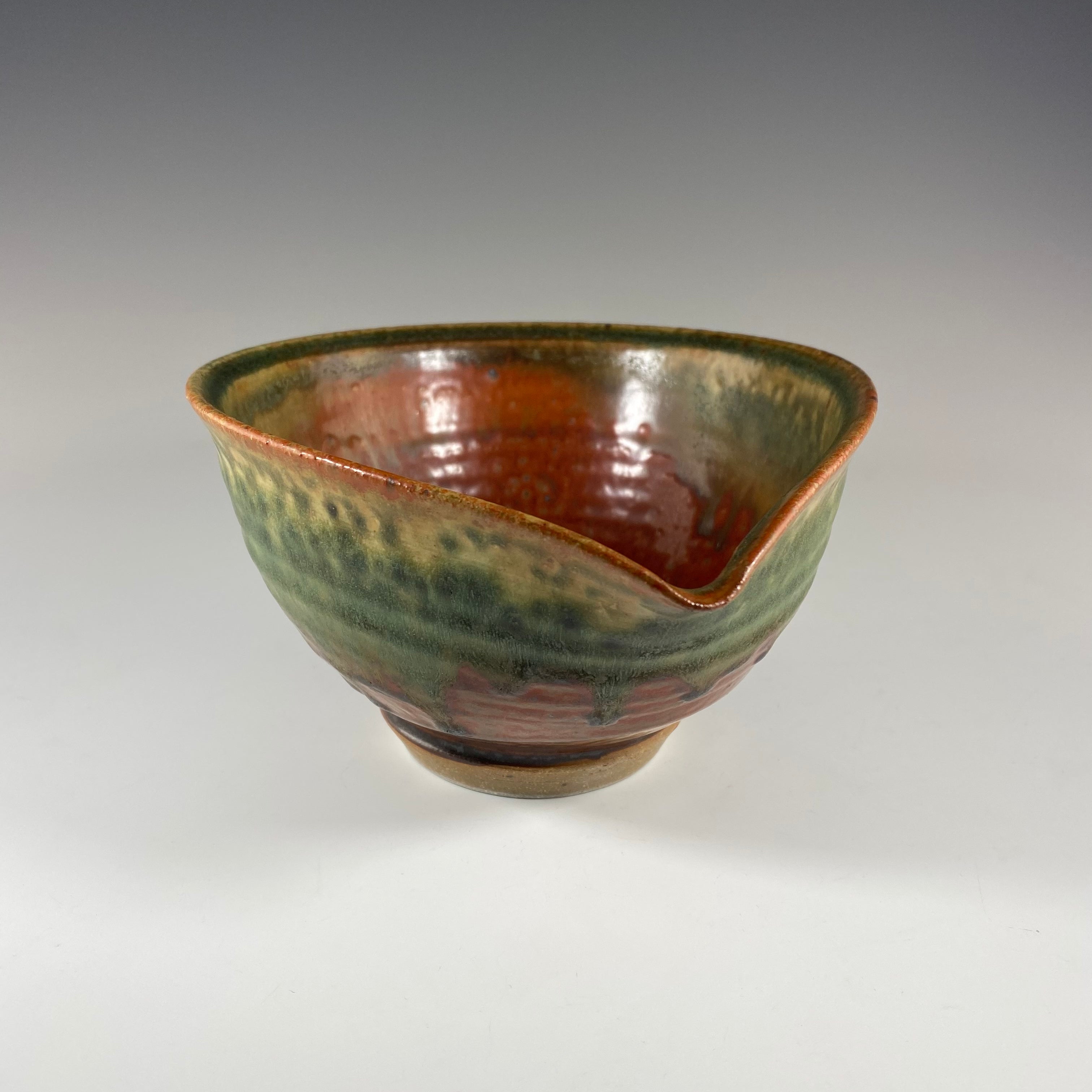 Small Pouring Bowl - Heart of the Home PA