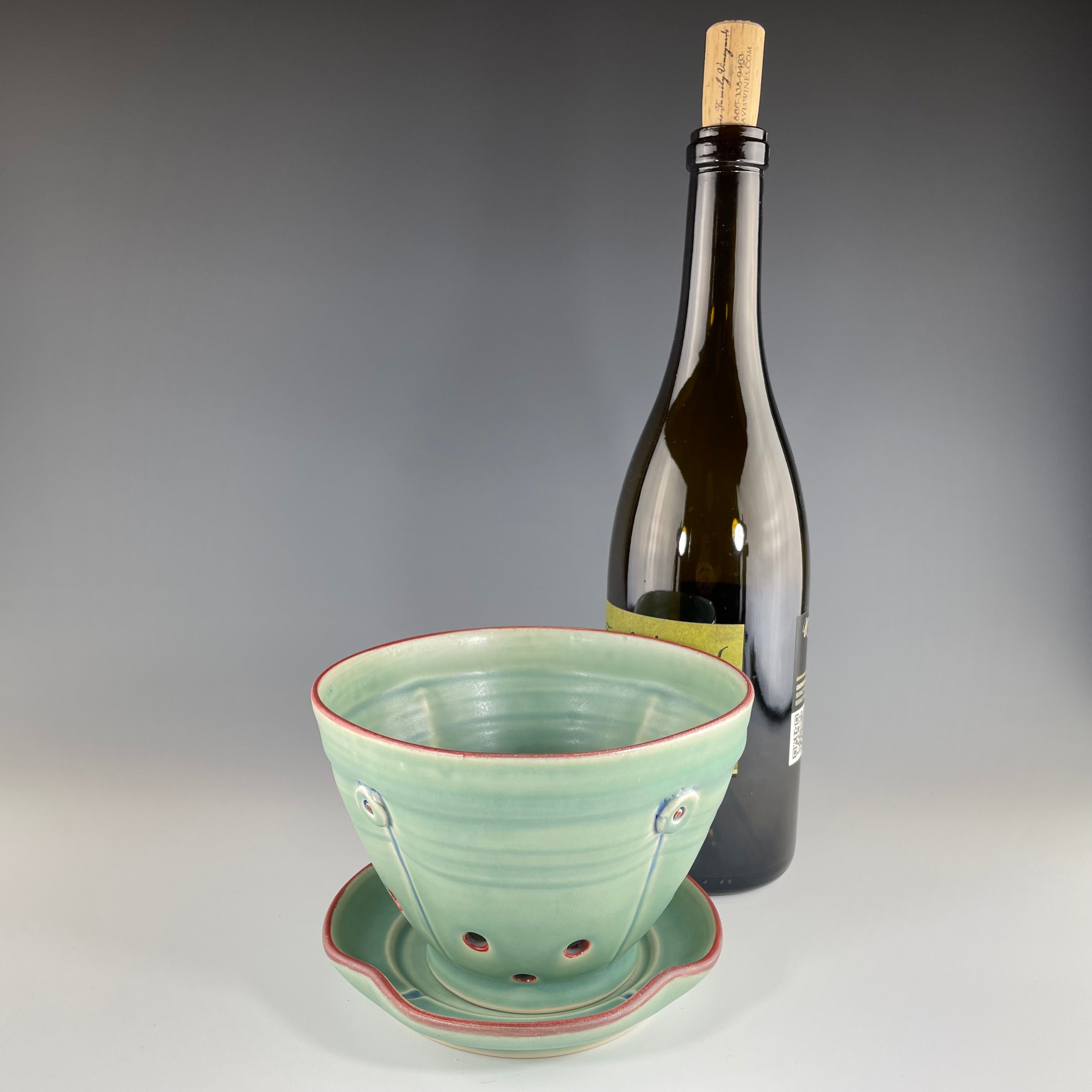 Button Berry Bowl in Green - Heart of the Home PA