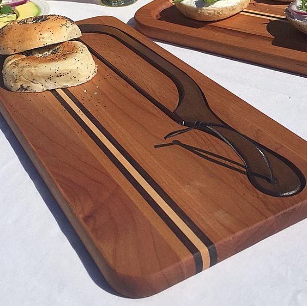 Left-Handed Wood-Handled Bread and Bagel Slicer