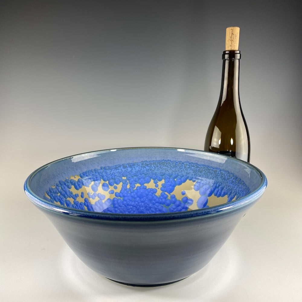 Medium Serving Bowl in Sky Blue - Heart of the Home PA