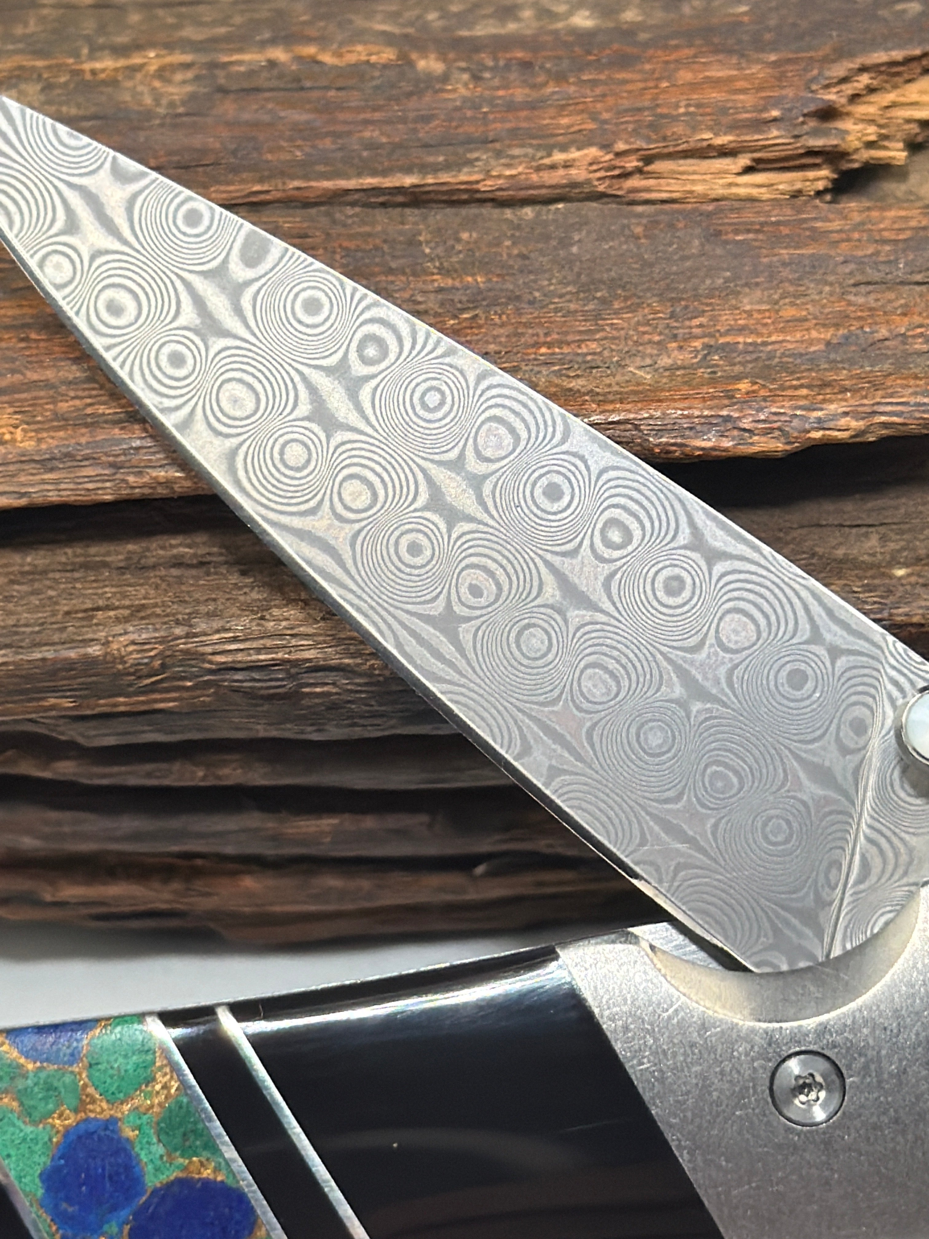 Azurite 4" Liner Lock Knife - Heart of the Home Inc