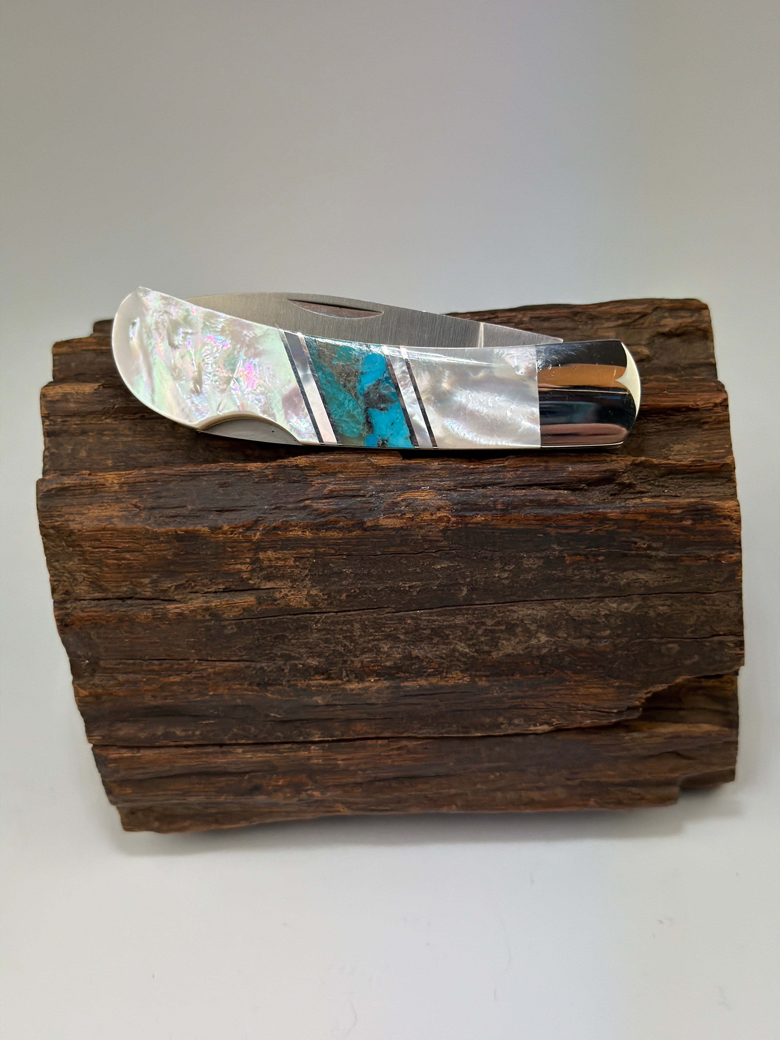 Turquoise & Mother of Pearl 3" Lockback Knife - Heart of the Home Inc