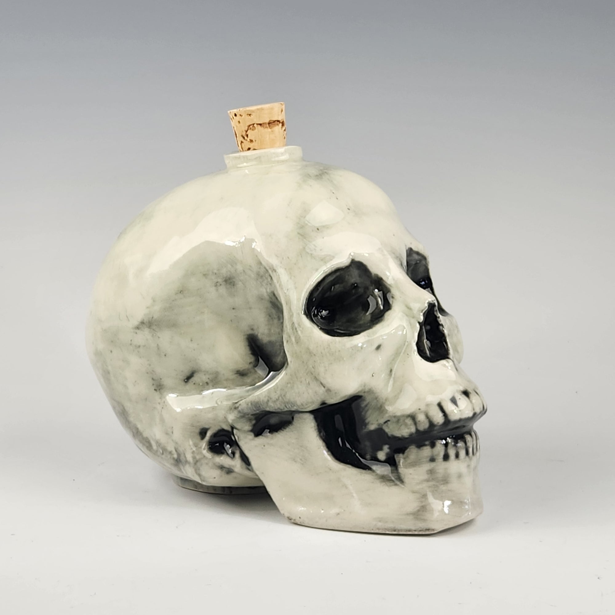 Skull Decanter in White - Heart of the Home LV