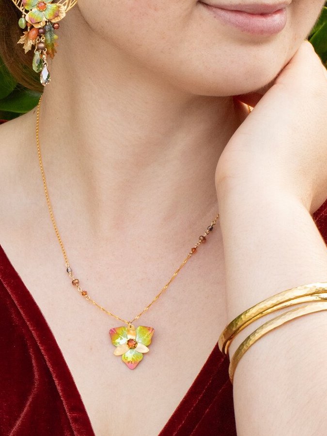 Orla Necklace in Golden Mist - Heart of the Home LV