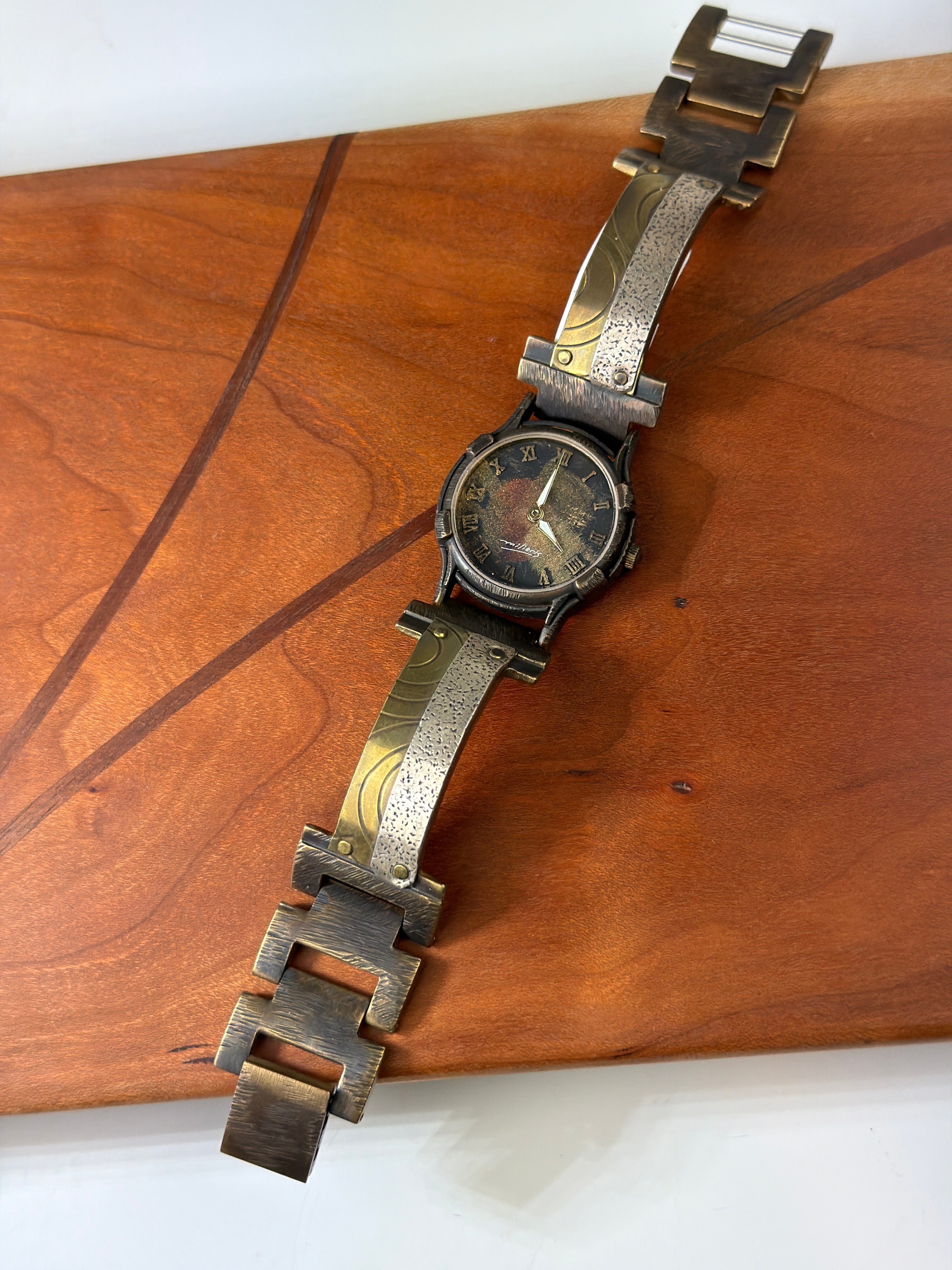 SLVM13 Small Minstrel Watch - Heart of the Home Inc