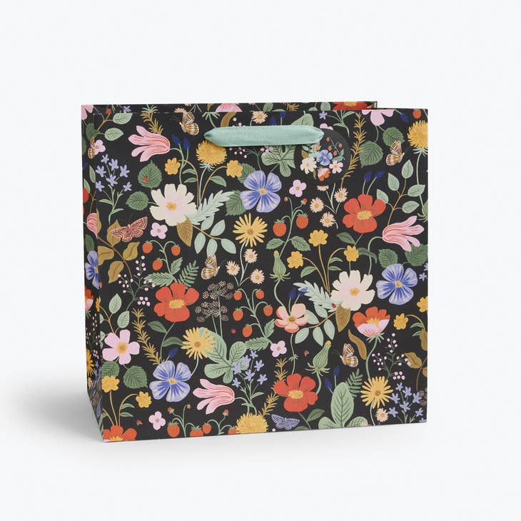 Strawberry Fields Gift Bag - Heart of the Home LV