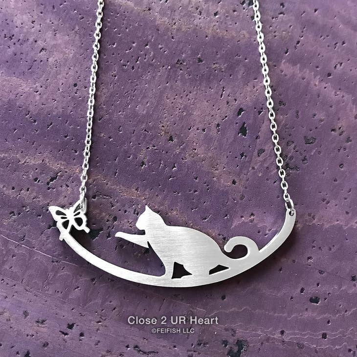 Cat with Butterfly Necklace - Heart of the Home LV