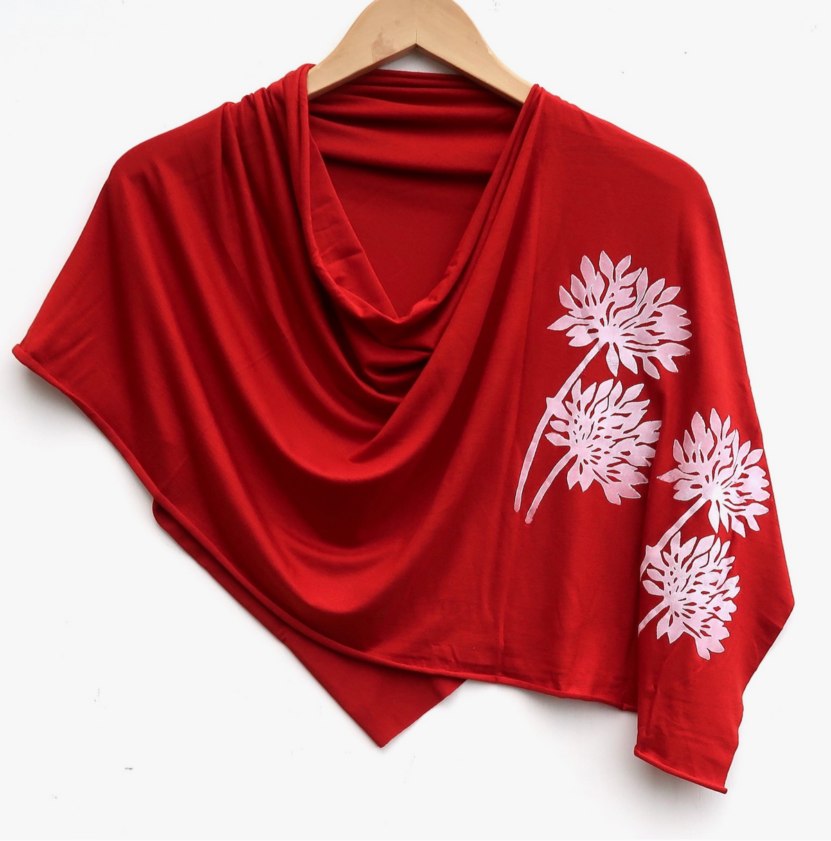 Allium Poncho in Red - Heart of the Home LV