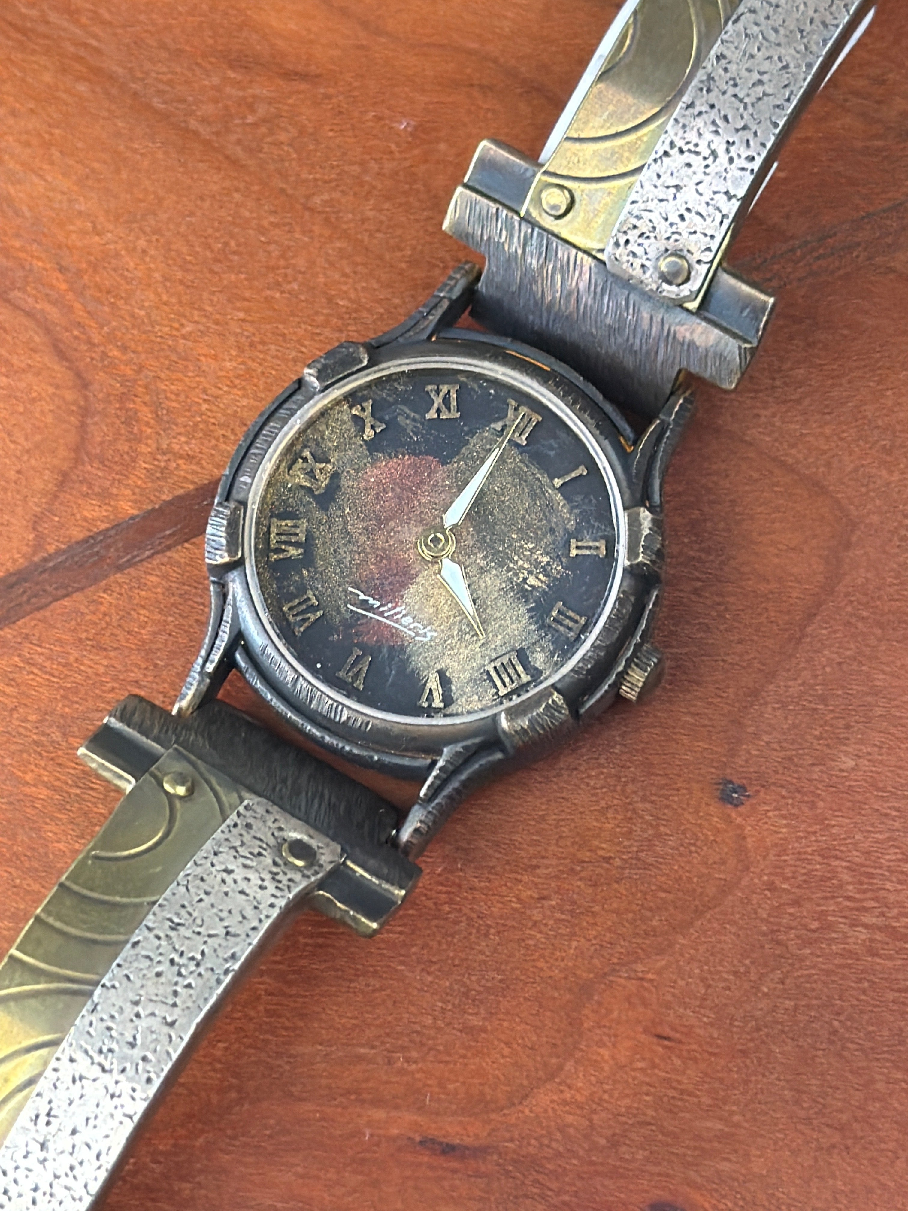 SLVM13 Small Minstrel Watch - Heart of the Home Inc