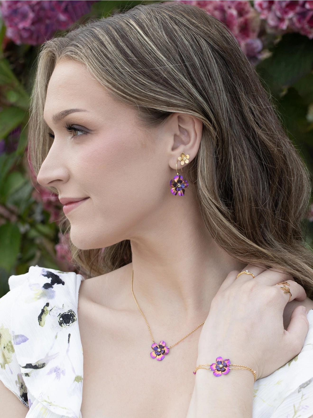 Blissful Bloom Earrings in Sparkling Fuchsia - Heart of the Home Inc