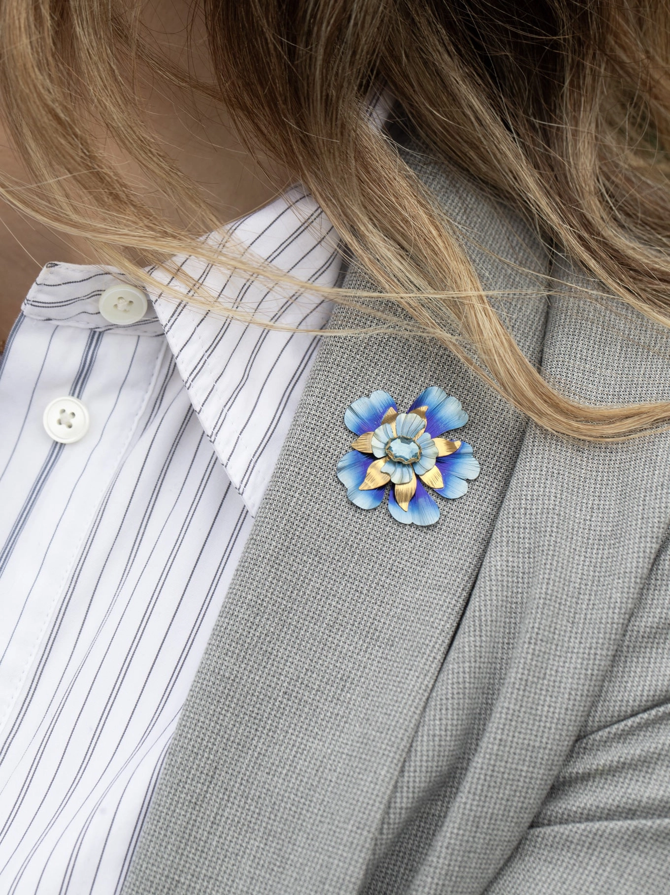 Blissful Bloom Brooch in Bonnie Blue - Heart of the Home Inc