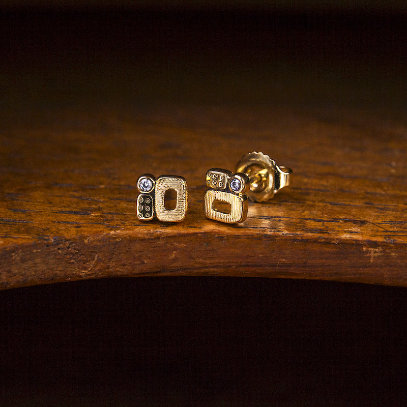 Little Windows Stud Earrings - Heart of the Home LV