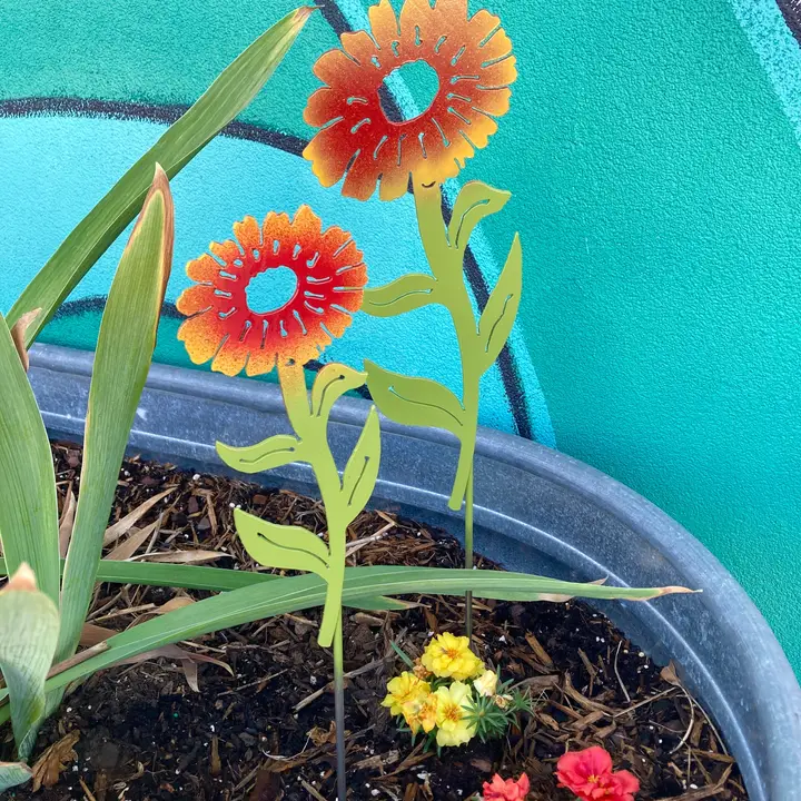Indian Blanket Flower Garden Sculpture - Heart of the Home Inc