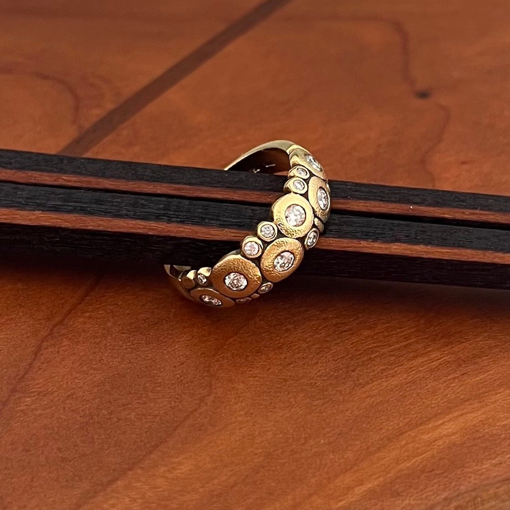 Candy Ring with White Diamond - Heart of the Home LV