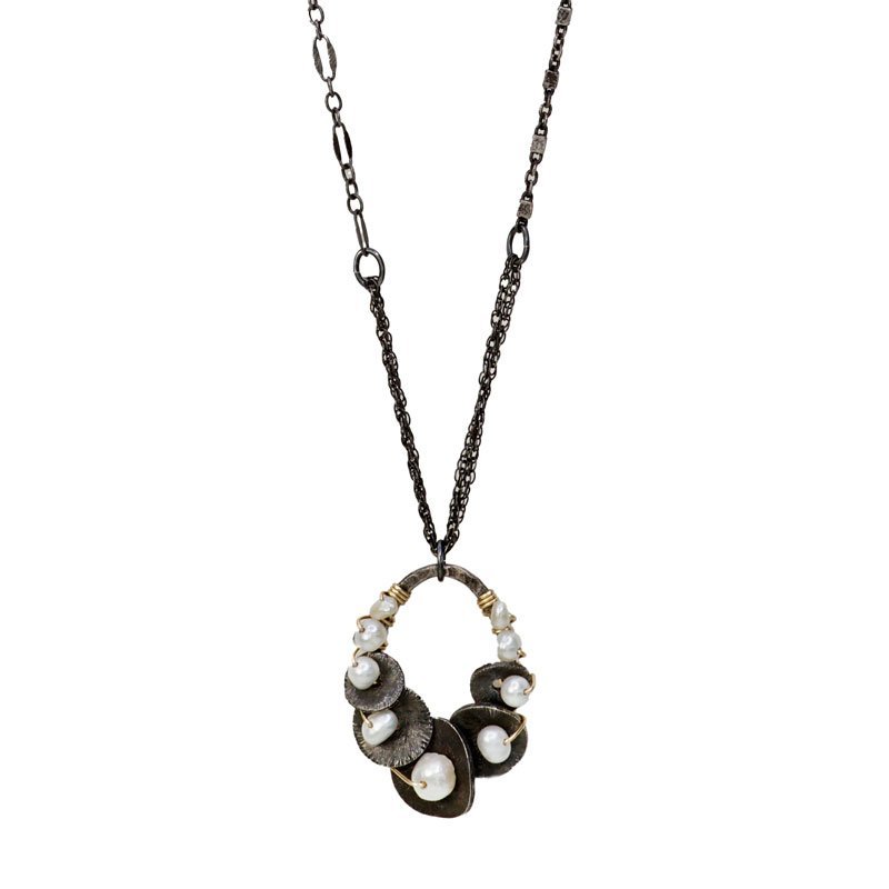 Oval Lilypad Necklace - Heart of the Home Inc