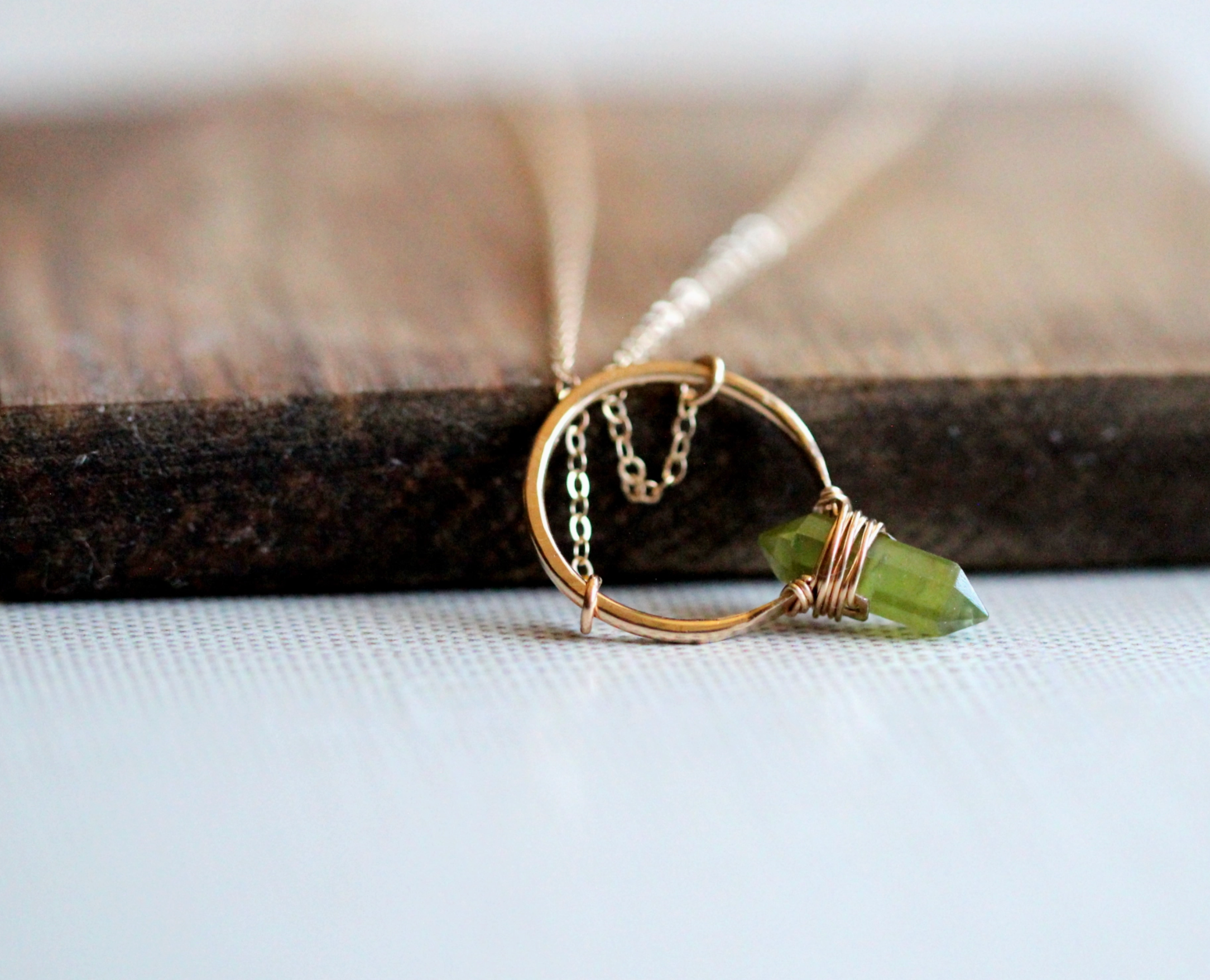 Crest Necklace in Peridot - Heart of the Home Inc