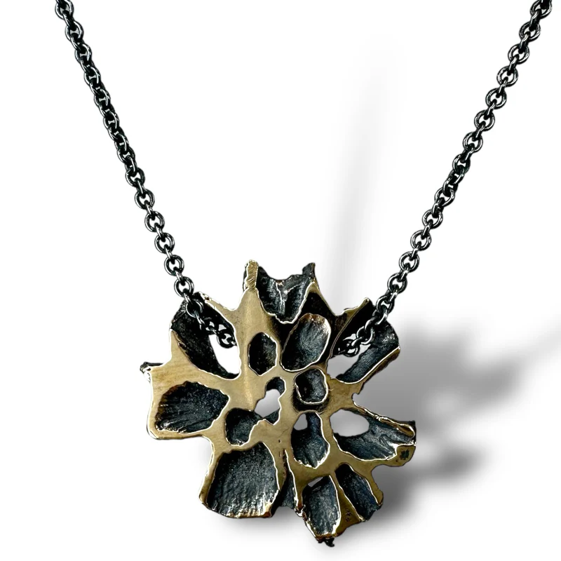 Sweetgum Slice Pendant Necklace - Heart of the Home Inc
