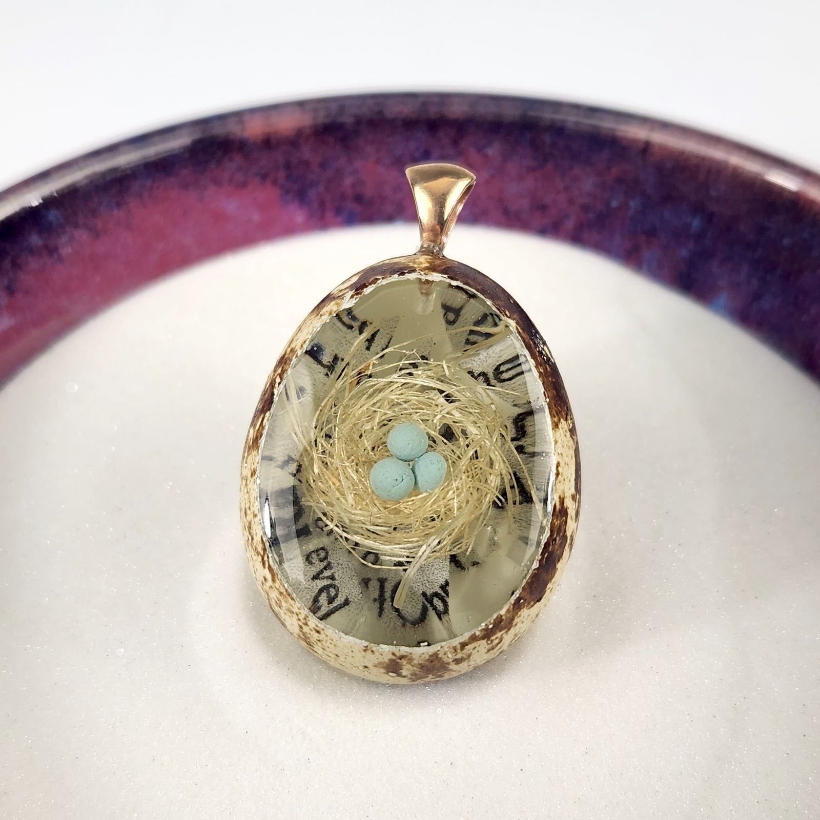 Story Nest with Blue Egg - Heart of the Home LV