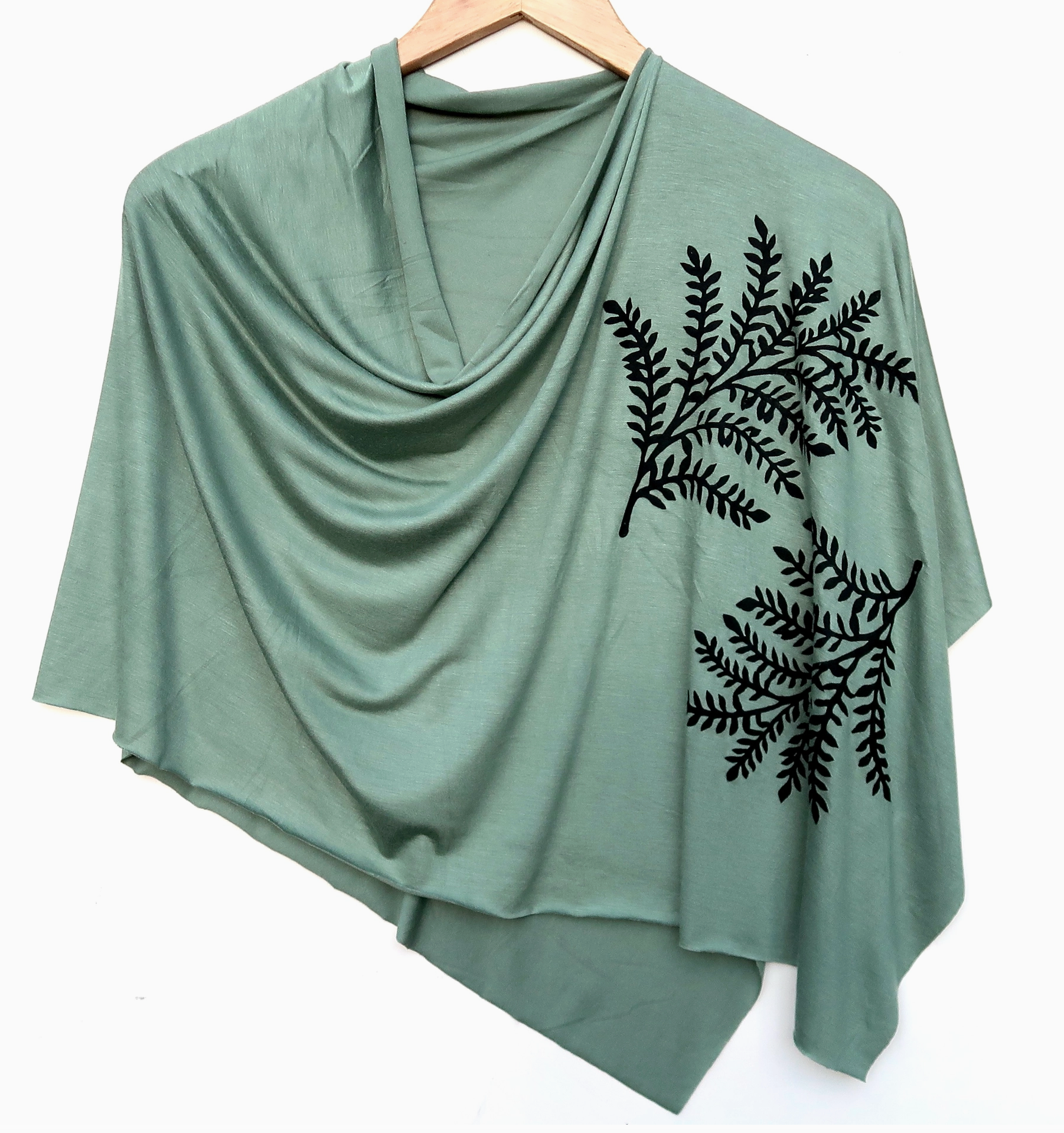 Black Leafy Branch Poncho In Moss Green - Heart of the Home LV