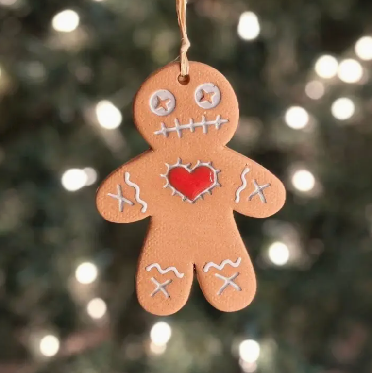 Gingerbread Man Ornament - Heart of the Home Inc