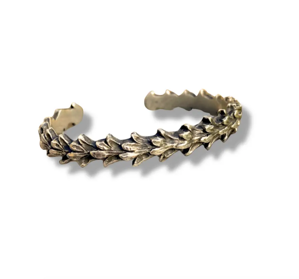 Warm Deerhorn Cedar Rodeo Cuff | Heart of the Home Inc