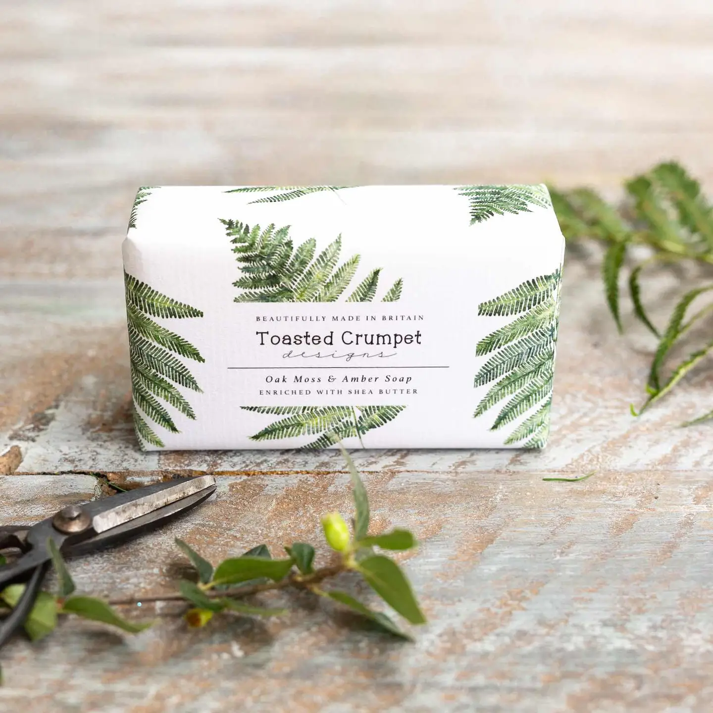 Oakmoss & Amber Soap - Heart of the Home Inc