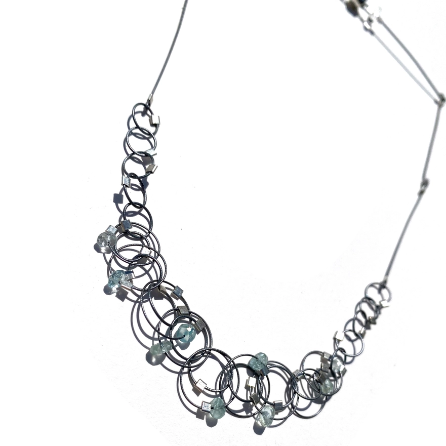 Vertigo Necklace - Heart of the Home Inc