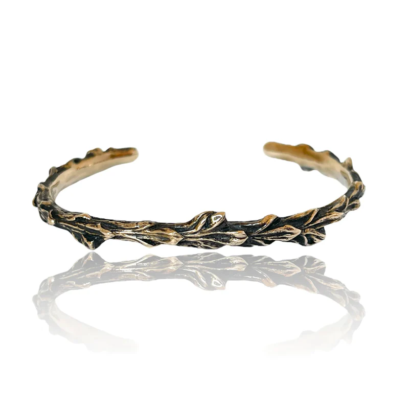 Warm Deerhorn Cedar Cuff - Heart of the Home Inc