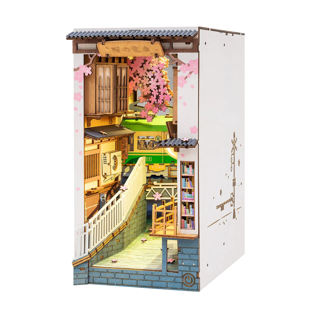 Sakura Densya Book Nook Kit - Heart of the Home LV