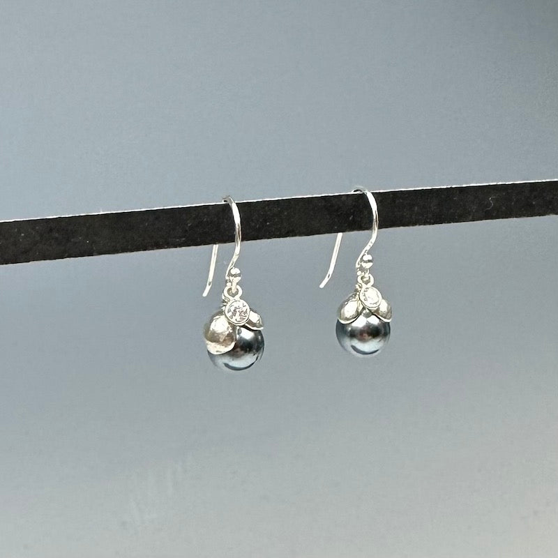 Berry Bloom Earrings in Silver and Gray Pearl - Heart of the Home LV