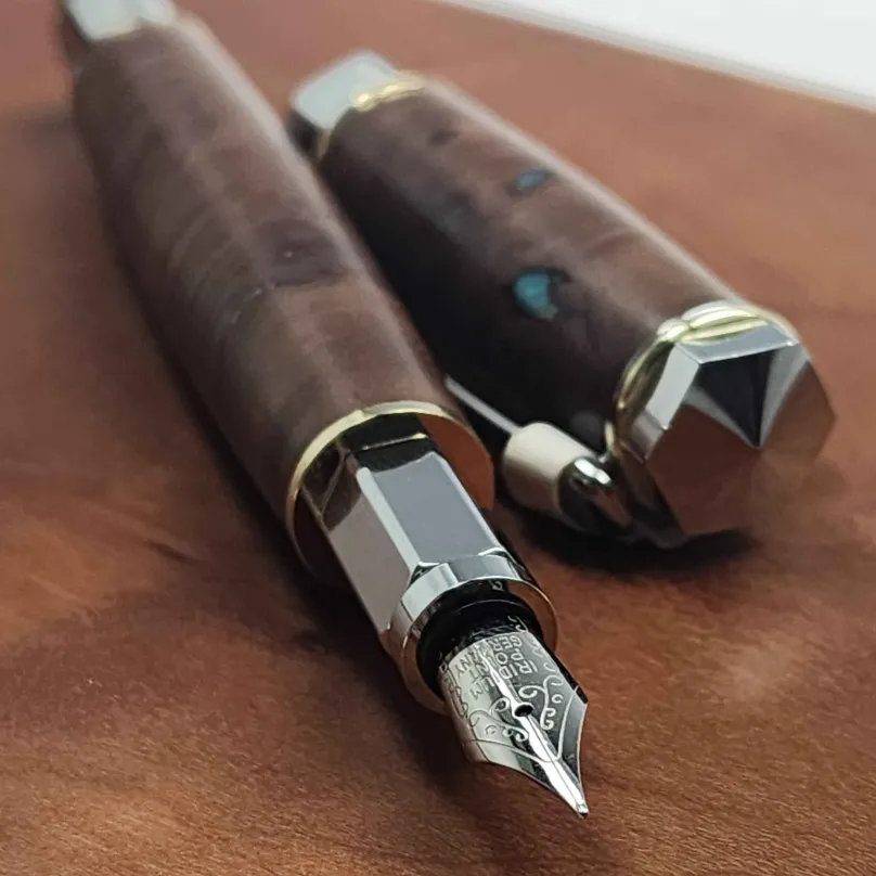 Red River Burlwood with Turqouise Fountain Pen
