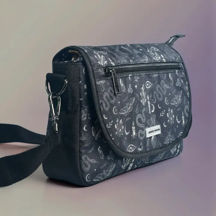 Wanderwitch Stride Crossbody