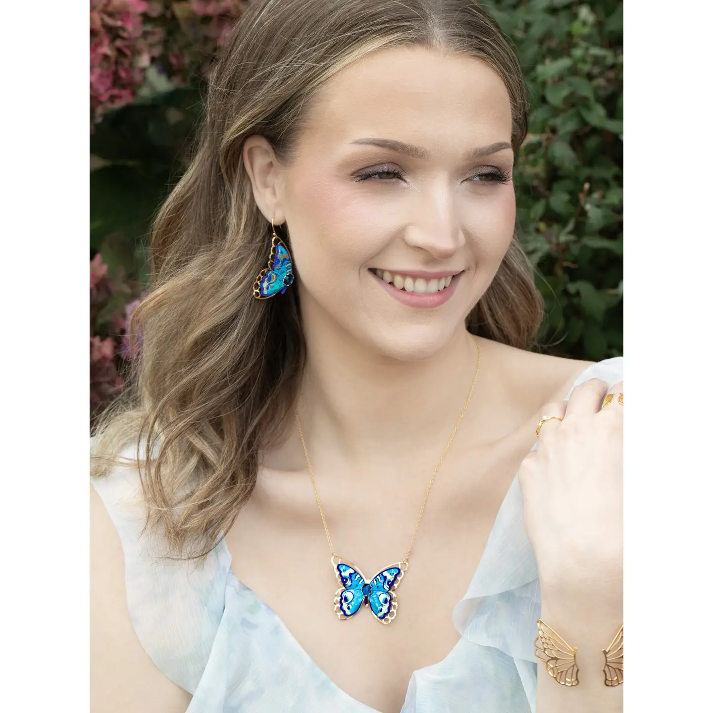 Mariposa Butterfly Necklace - Heart of the Home Inc