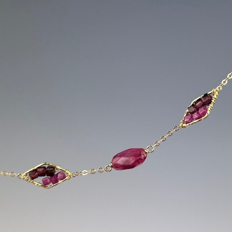 Red & Pink Horizontal Necklace - Heart of the Home Inc
