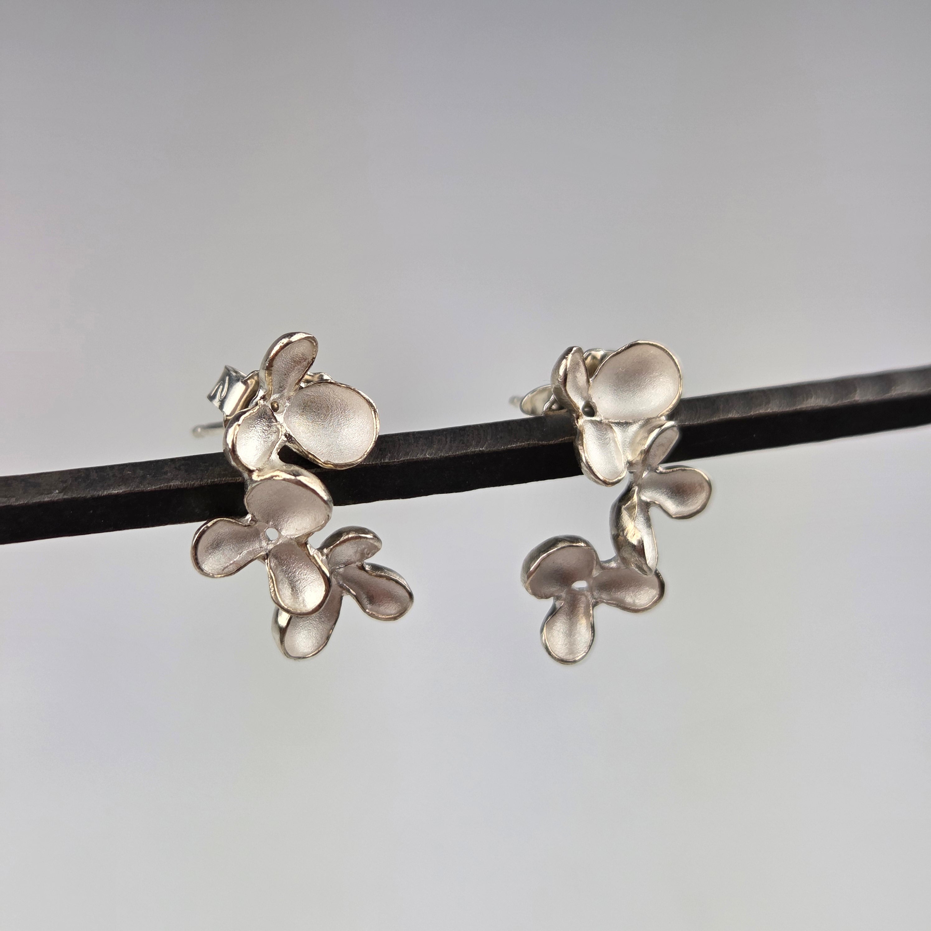 Triple Bloom Curved Post Earrings - Heart of the Home Inc