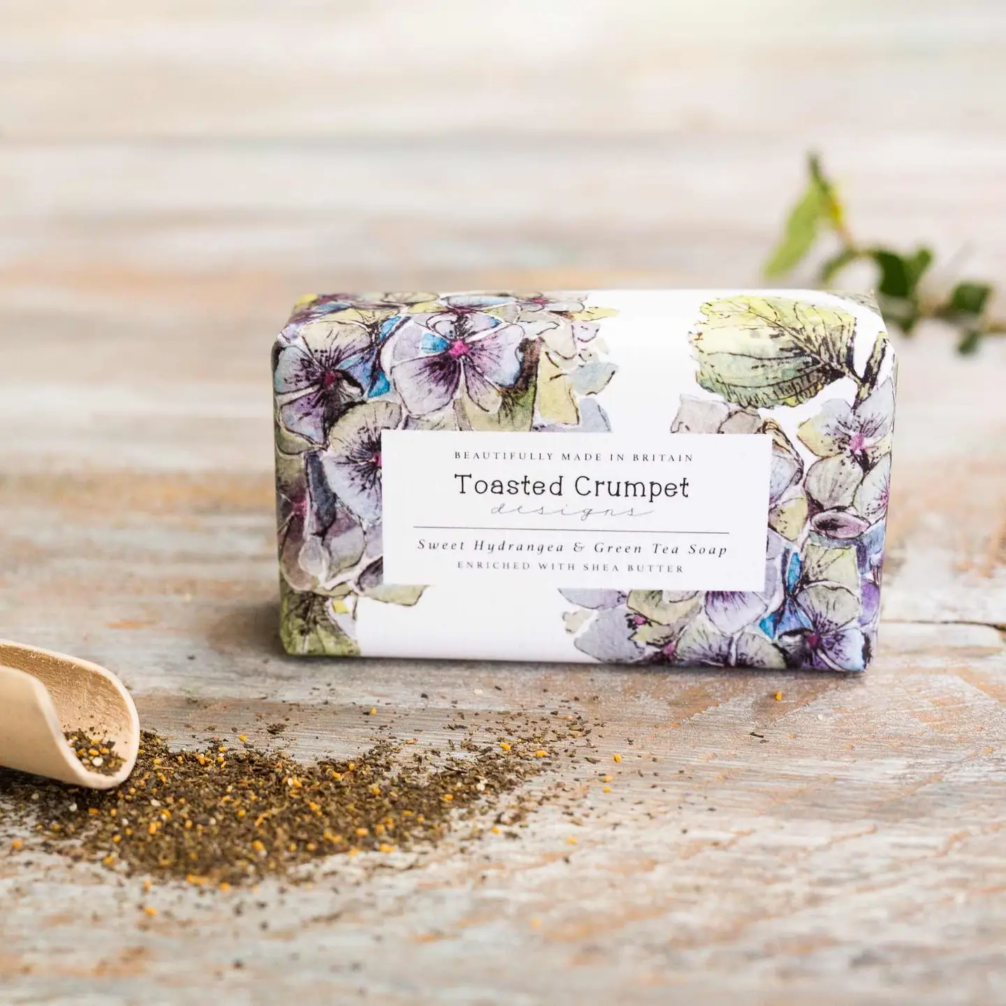 Sweet Hydrangea and Green Tea Soap - Heart of the Home Inc