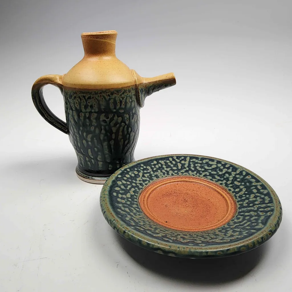 Oil Bottle with Plate