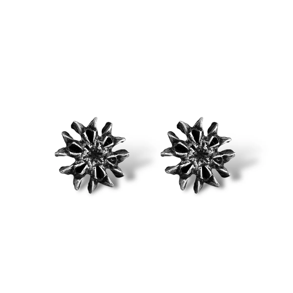 Pinecone Snowflake Stud Earrings in Patina Silver - Heart of the Home Inc